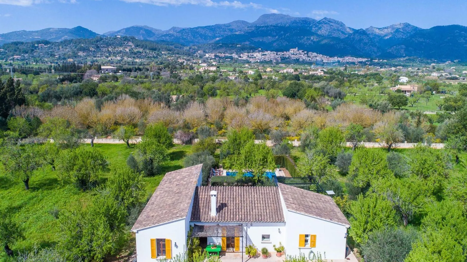 Holiday Home In Inca With Pool & Mountain Views  Selva (Mallorca)
