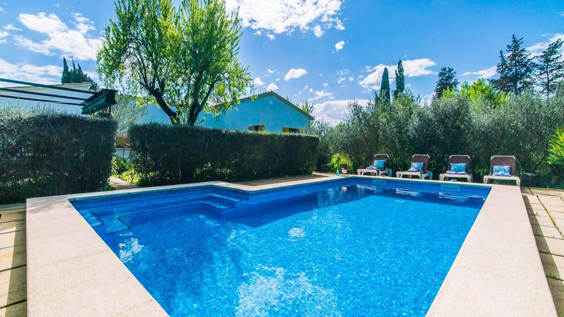 Holiday Home In Inca With Pool & Mountain Views Spanien